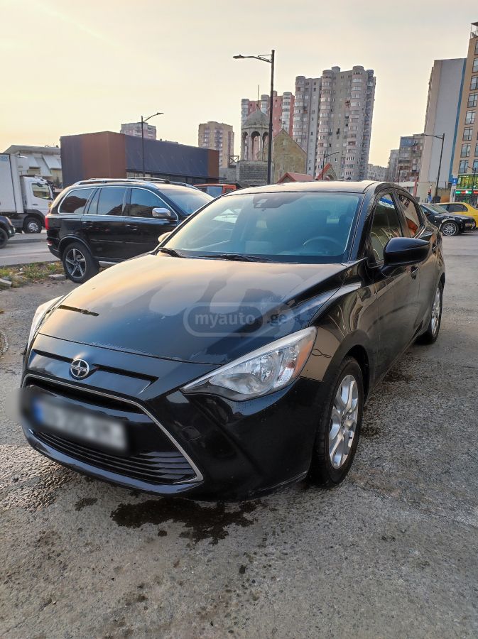 Toyota Yaris iA 2015 — photo 2
