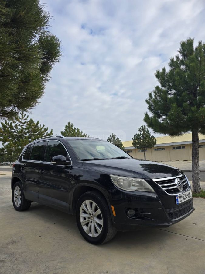 Volkswagen Tiguan 2008 — photo 2
