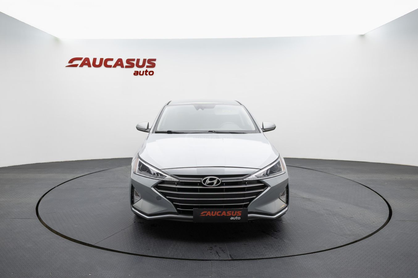 Hyundai Elantra 2020 — photo 2