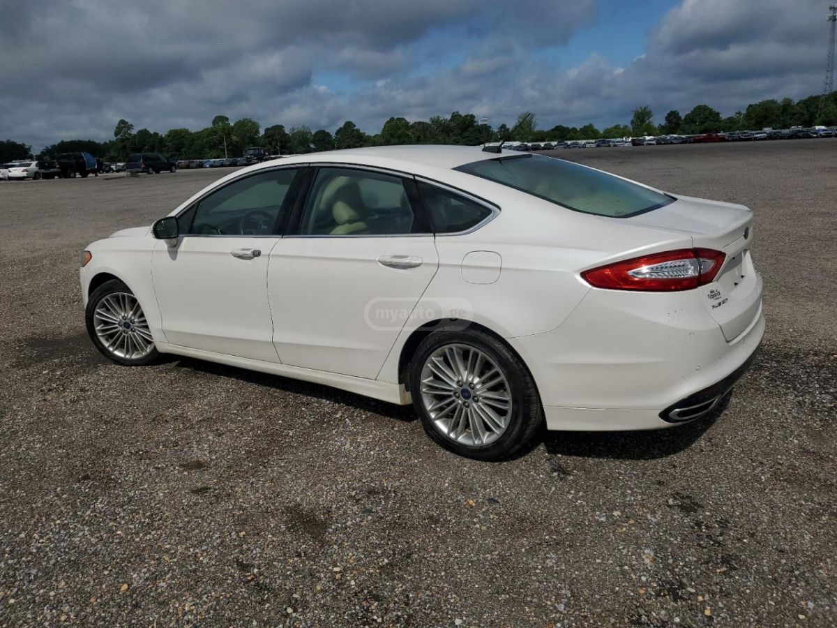 Ford Fusion 2016 — photo 2