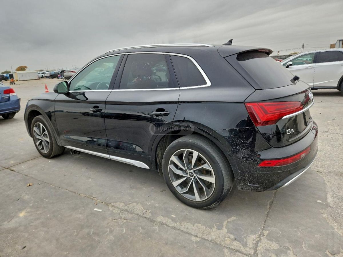 Audi Q5 2021 — photo 2