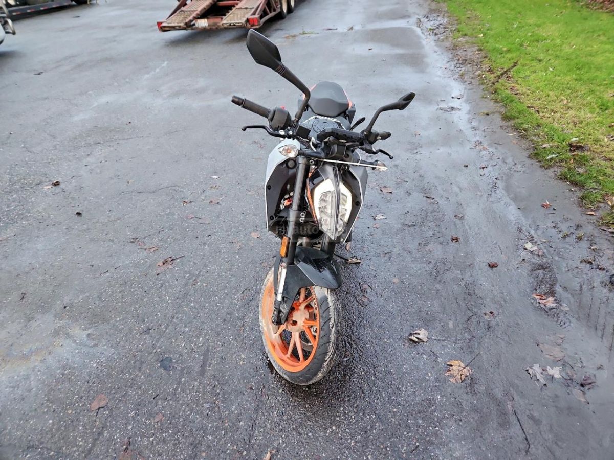 Ktm 390 Duke 2022 — photo 2