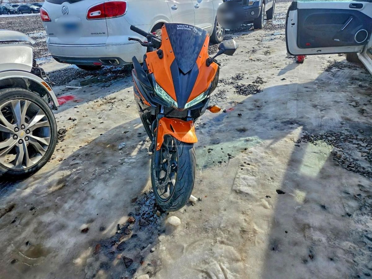 Honda CBR500R 2017 — photo 2