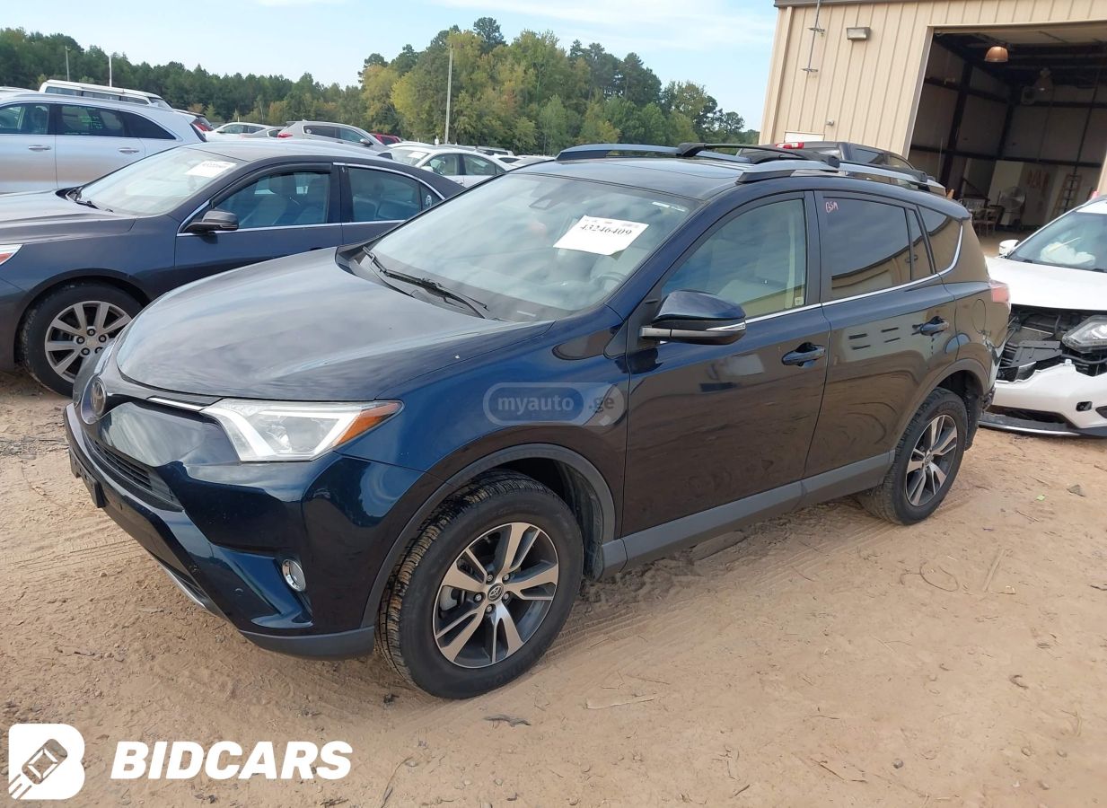 Toyota RAV4 2018 — photo 2