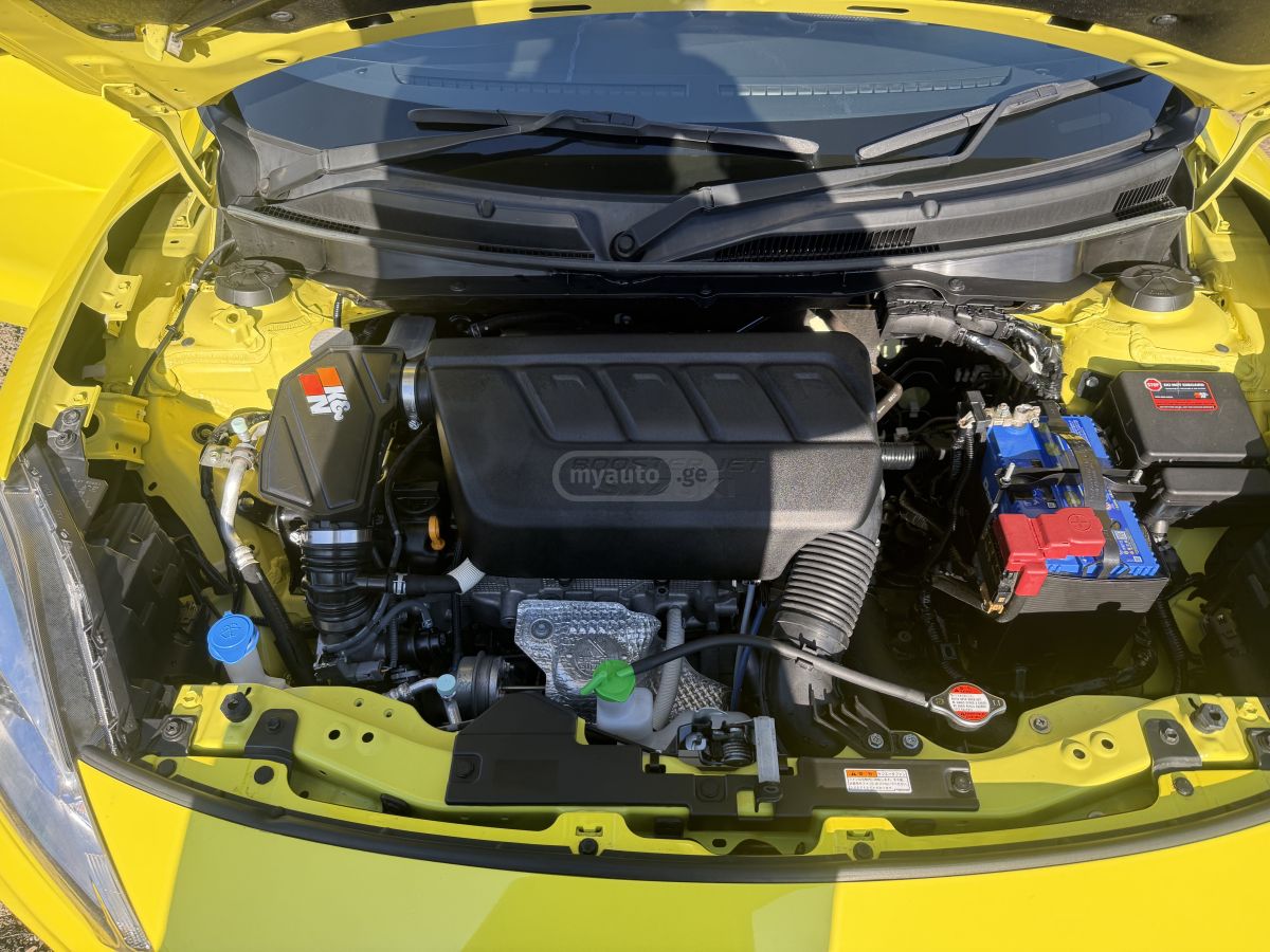 Suzuki Swift 2018 — photo 2