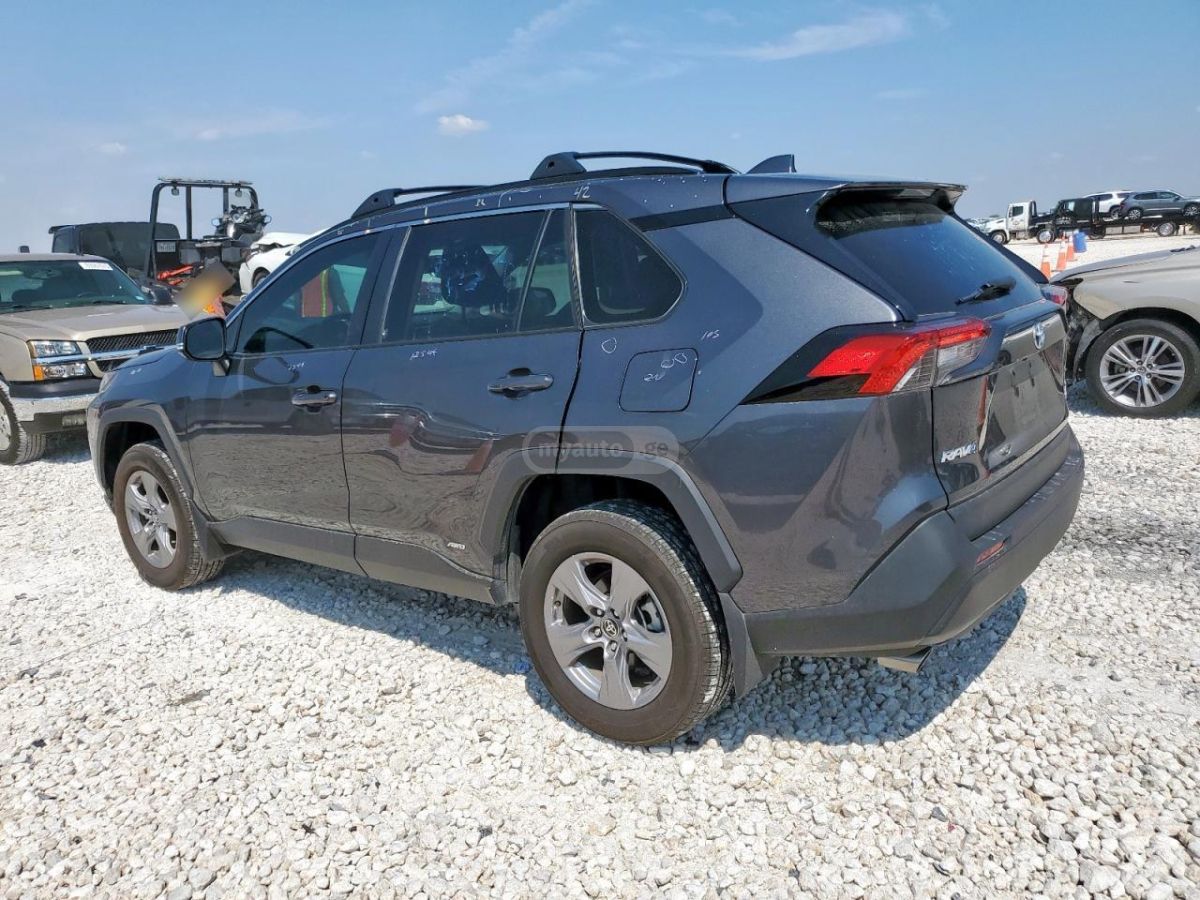 Toyota RAV4 2023 — photo 2