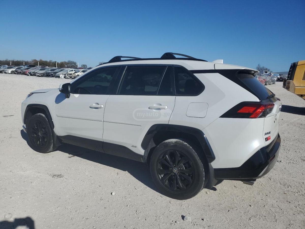Toyota RAV4 2023 — photo 2