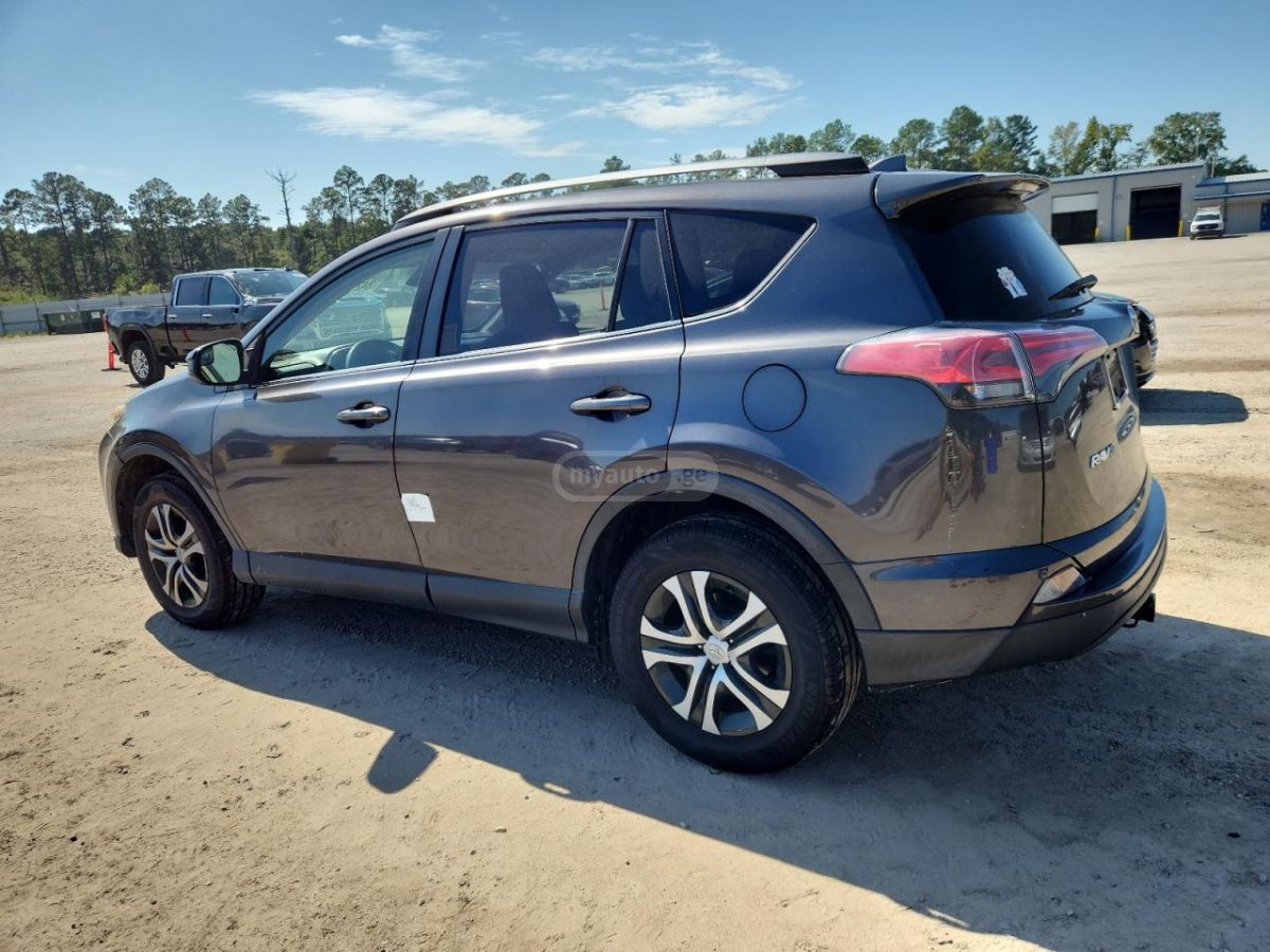 Toyota RAV4 2018 — photo 2