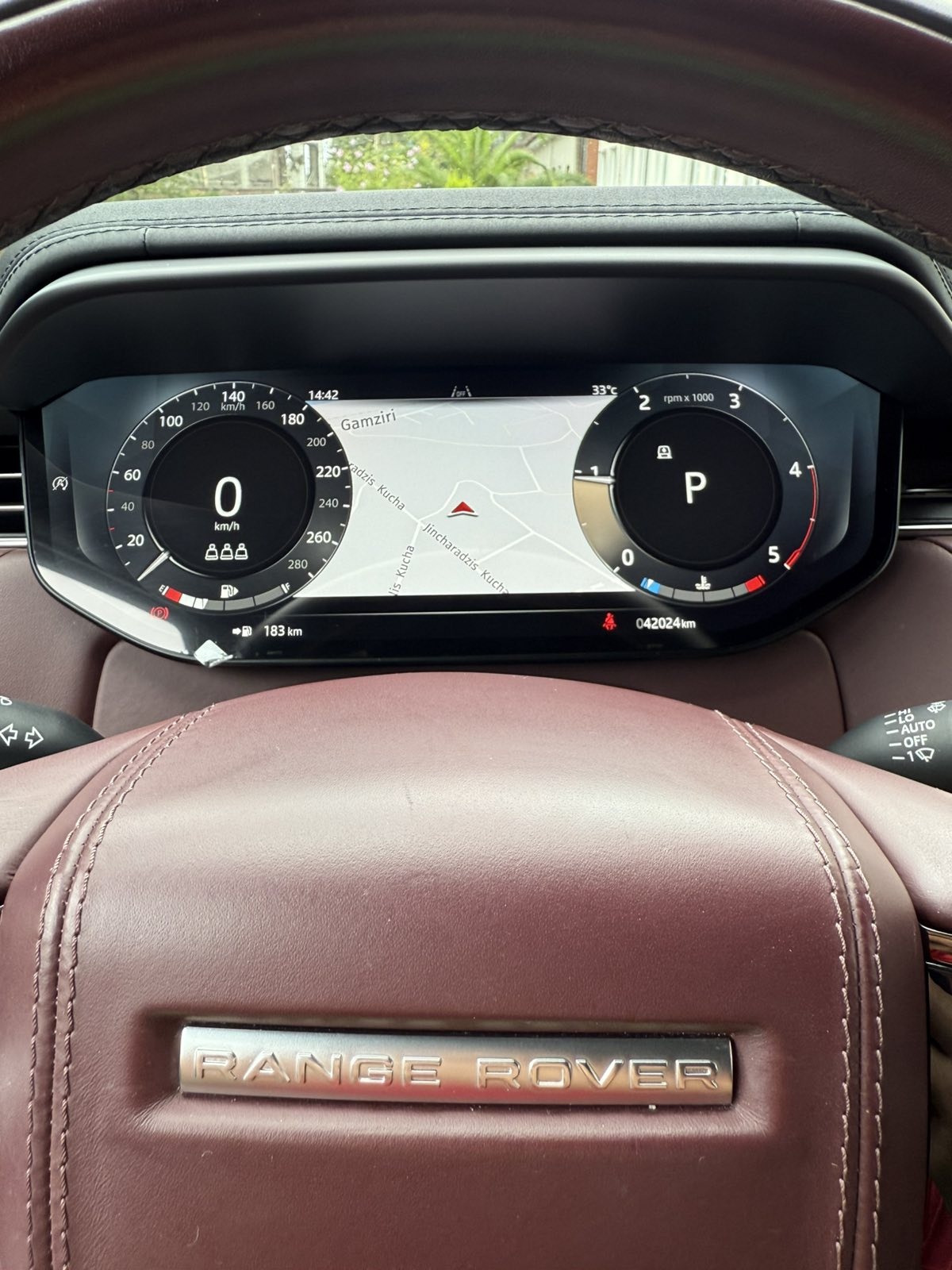 Land Rover Range Rover Sport 2023 — photo 2
