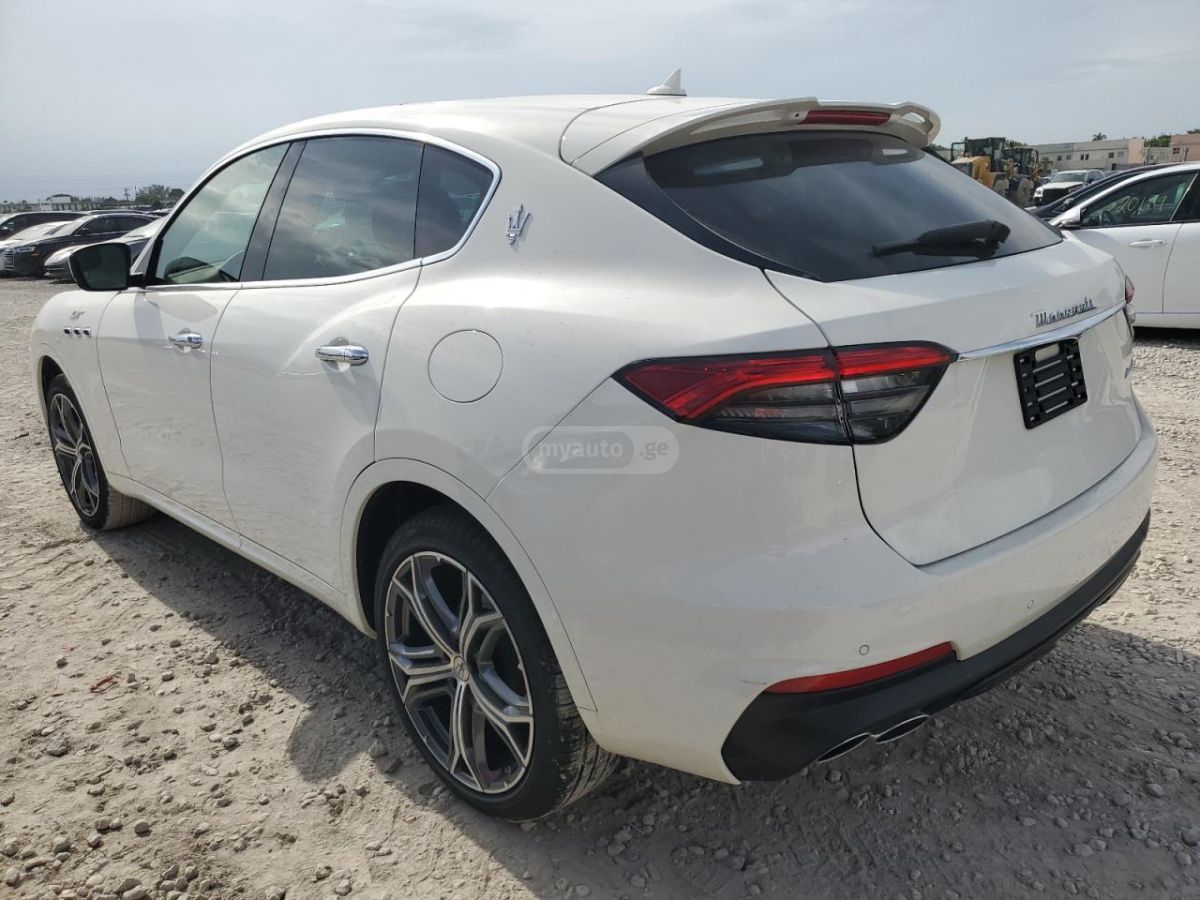 Maserati Levante 2022 — photo 2
