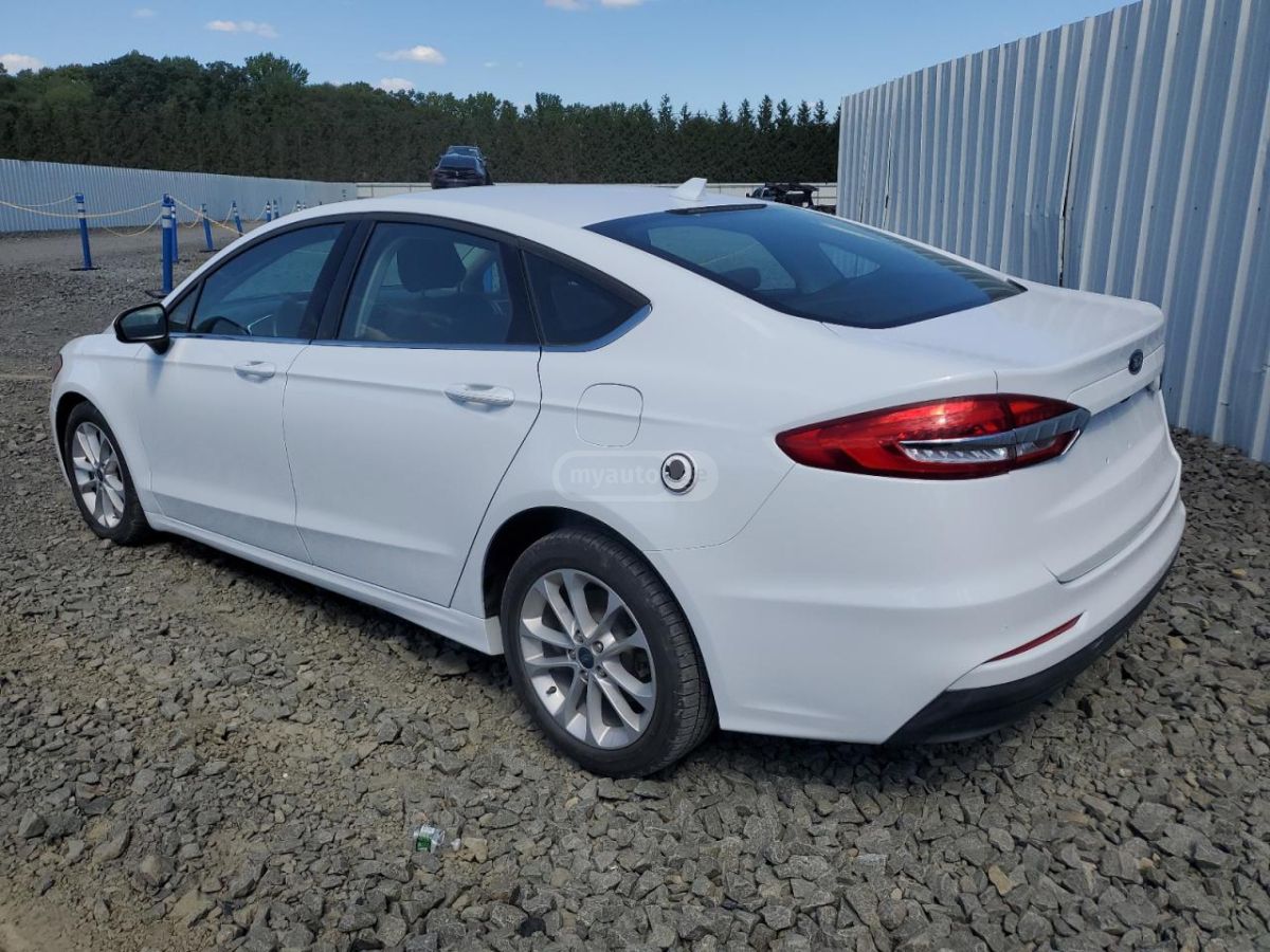 Ford Fusion 2020 — photo 2