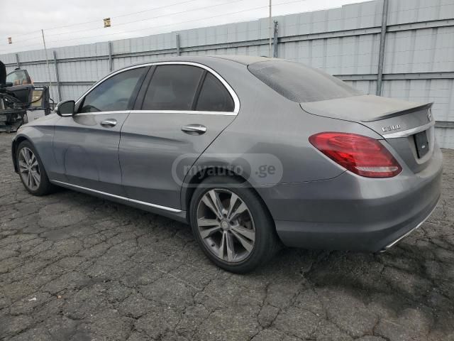 Mercedes-Benz C 300 2015 — photo 2