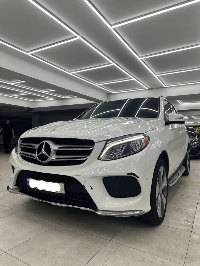Mercedes-Benz GLE 350 2016 — photo 2