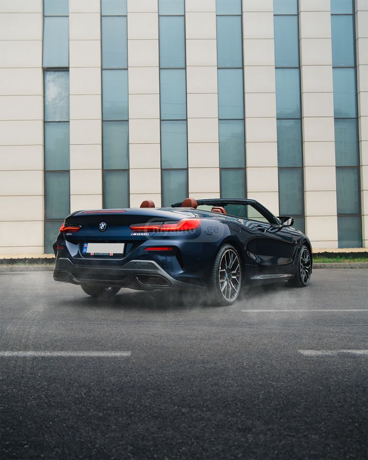 BMW M8 2022 — photo 2