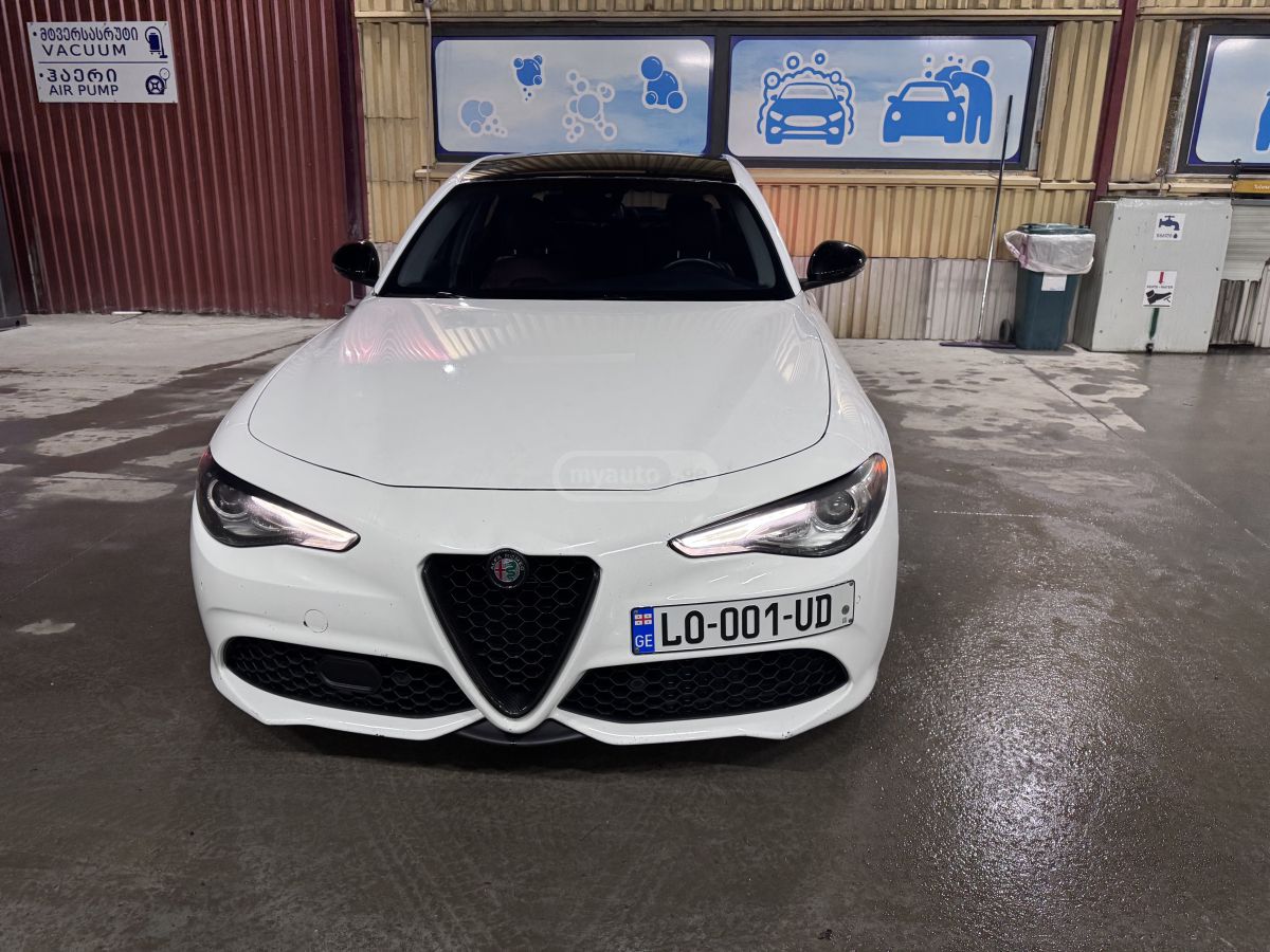 Alfa Romeo Giulia