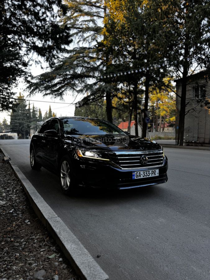 Volkswagen Passat 2020 — photo 2