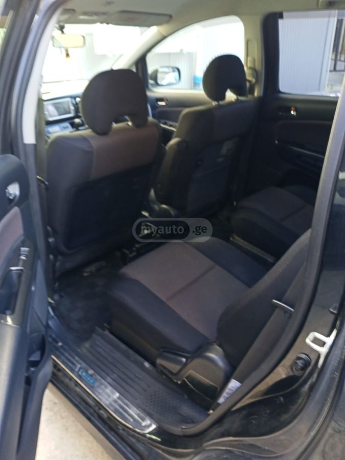 Toyota Wish 2006 — photo 2