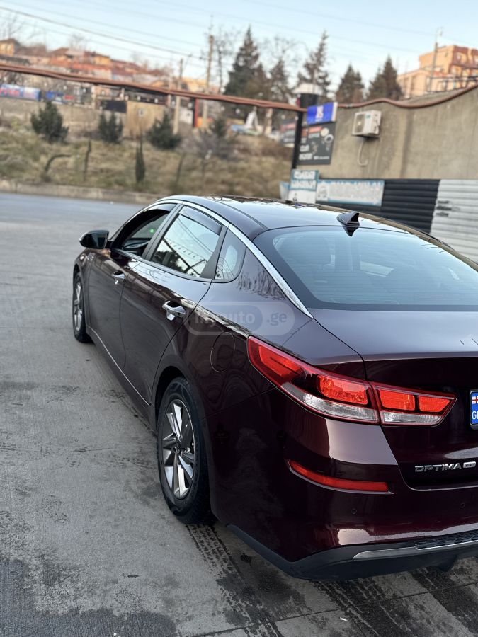 Kia Optima 2019 — photo 2