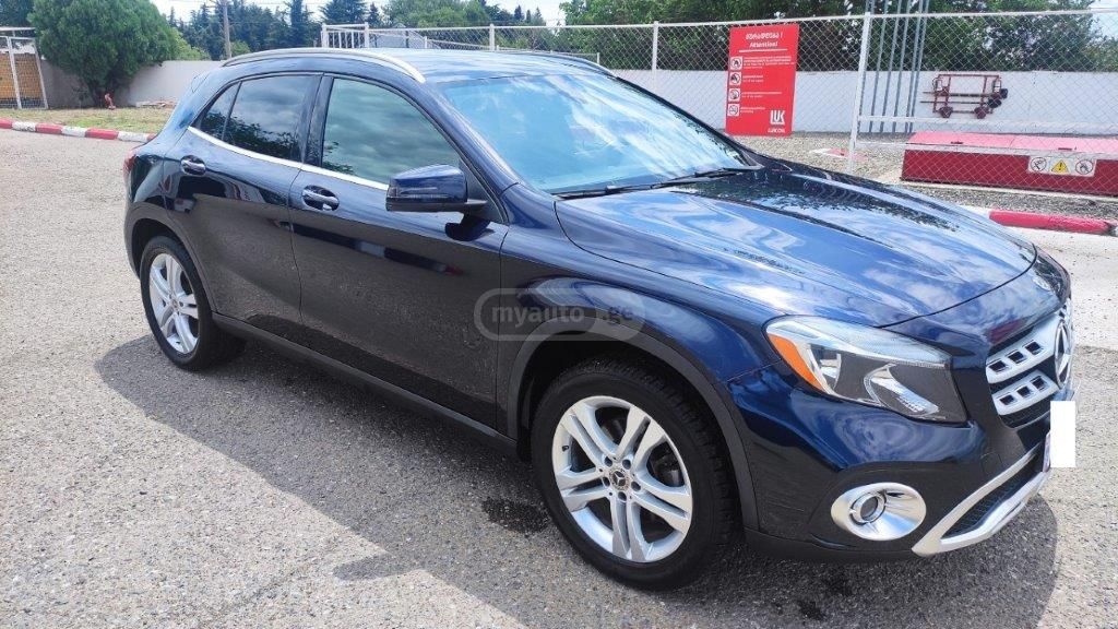 Mercedes-Benz GLA 250 2018 — photo 2