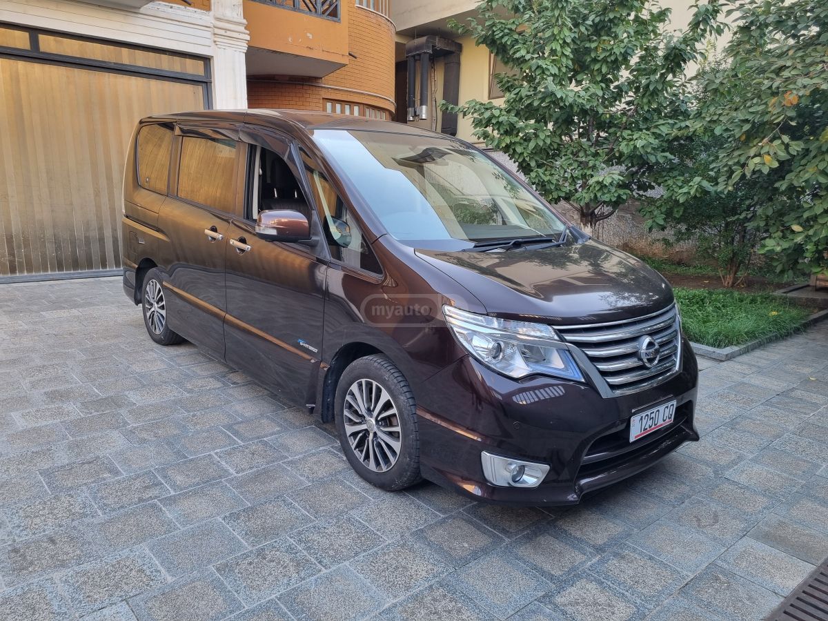 Nissan Serena 2015 — photo 2