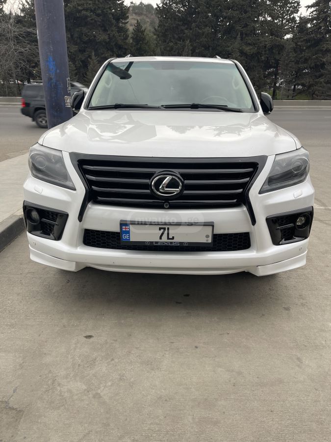 Lexus LX 570