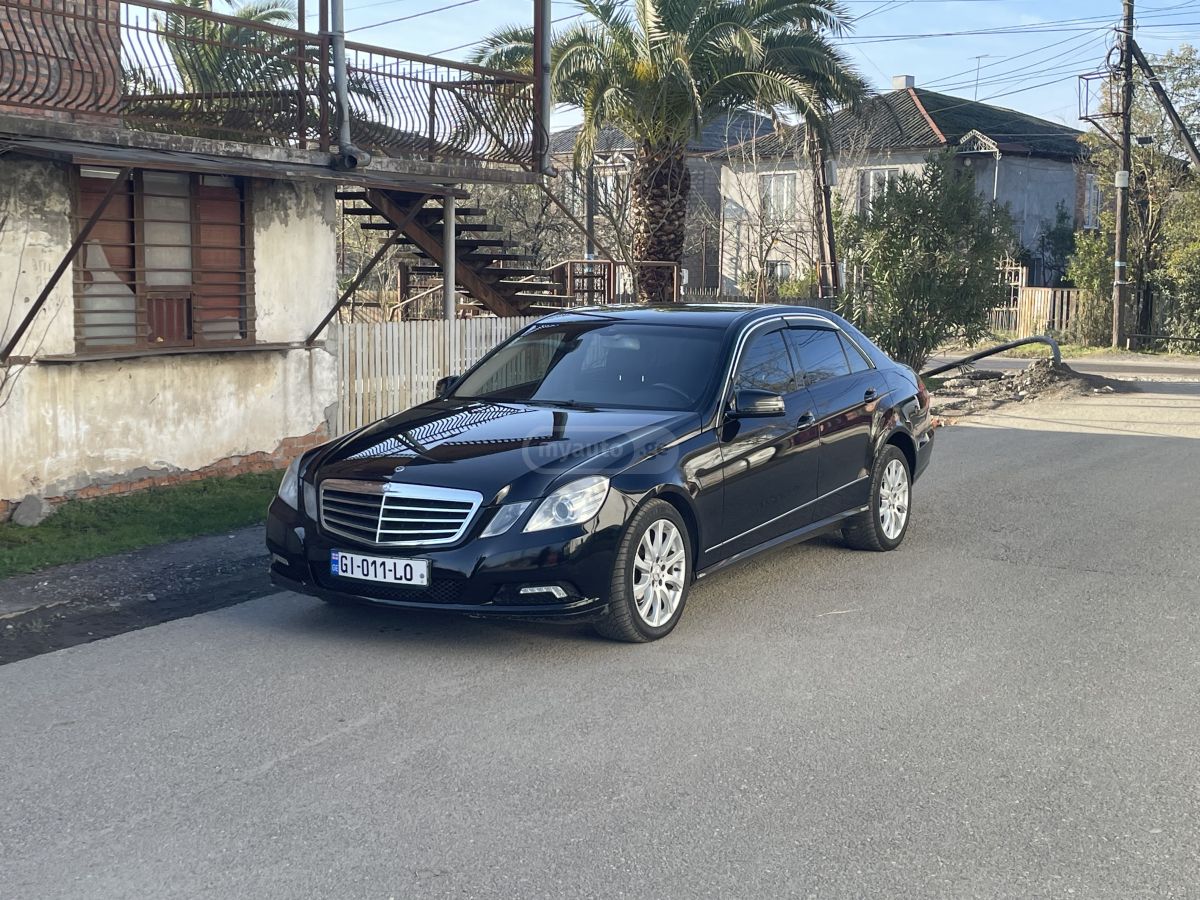 Mercedes-Benz E 220