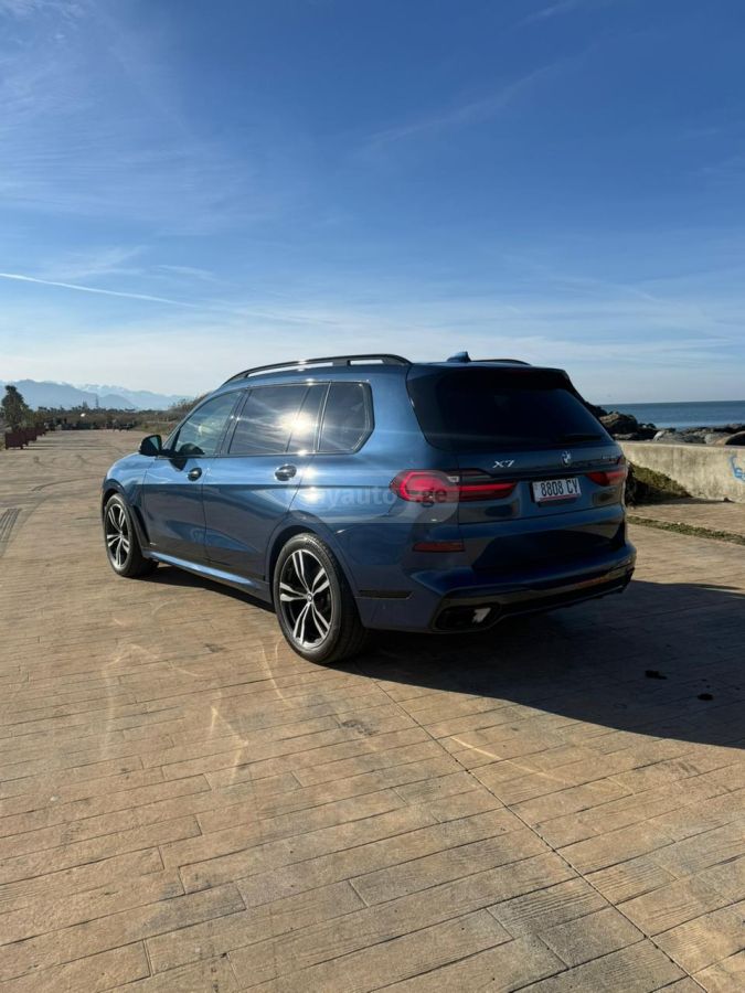 BMW X7 2022 — photo 2