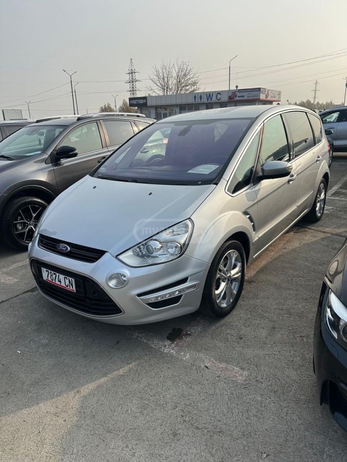 Ford C-Max