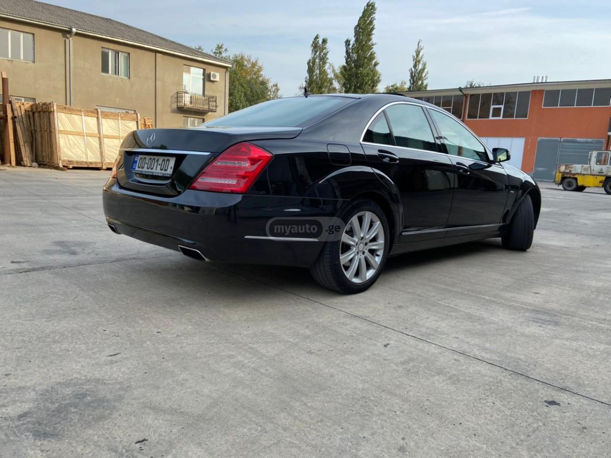 Mercedes-Benz S 350 2010 — photo 2