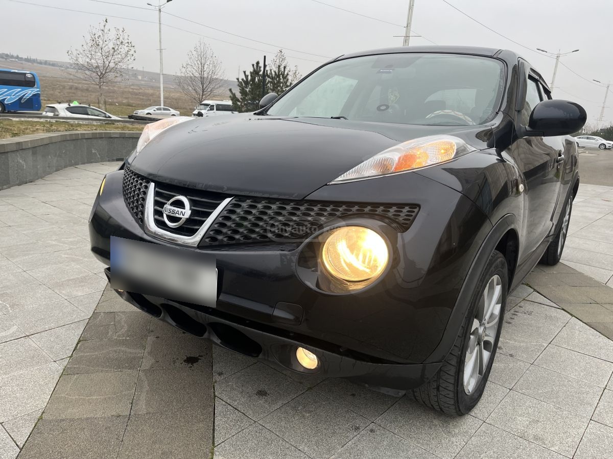 Nissan Juke 2011 — photo 2