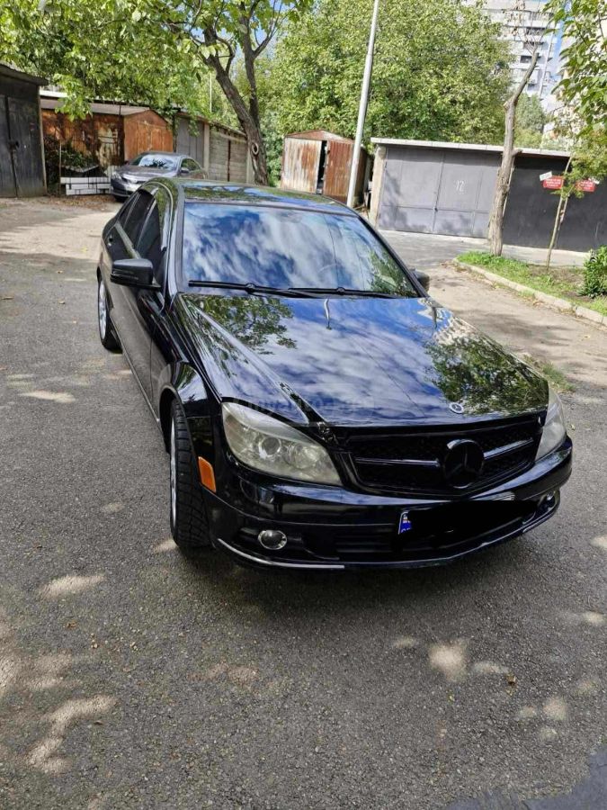 Mercedes-Benz C 300 2012 — photo 2