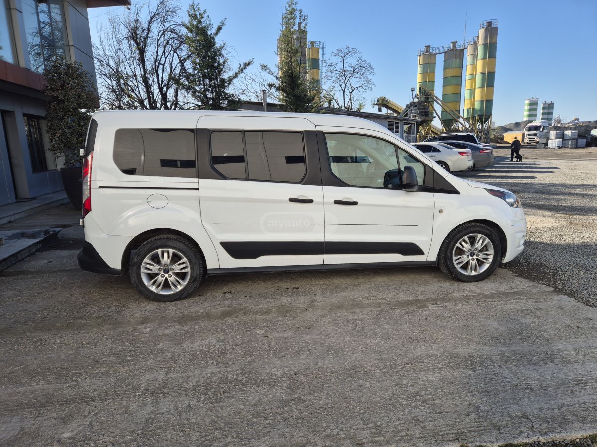 Ford Transit Connect 2016 — photo 2