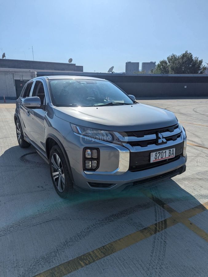Mitsubishi Outlander Sport 2020 — photo 2