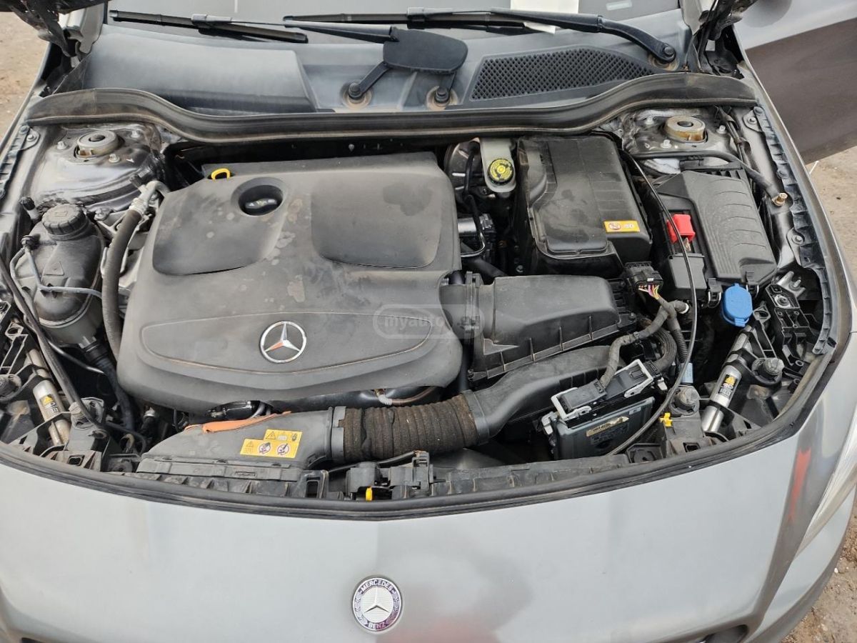 Mercedes-Benz CLA 250 2016 — photo 2