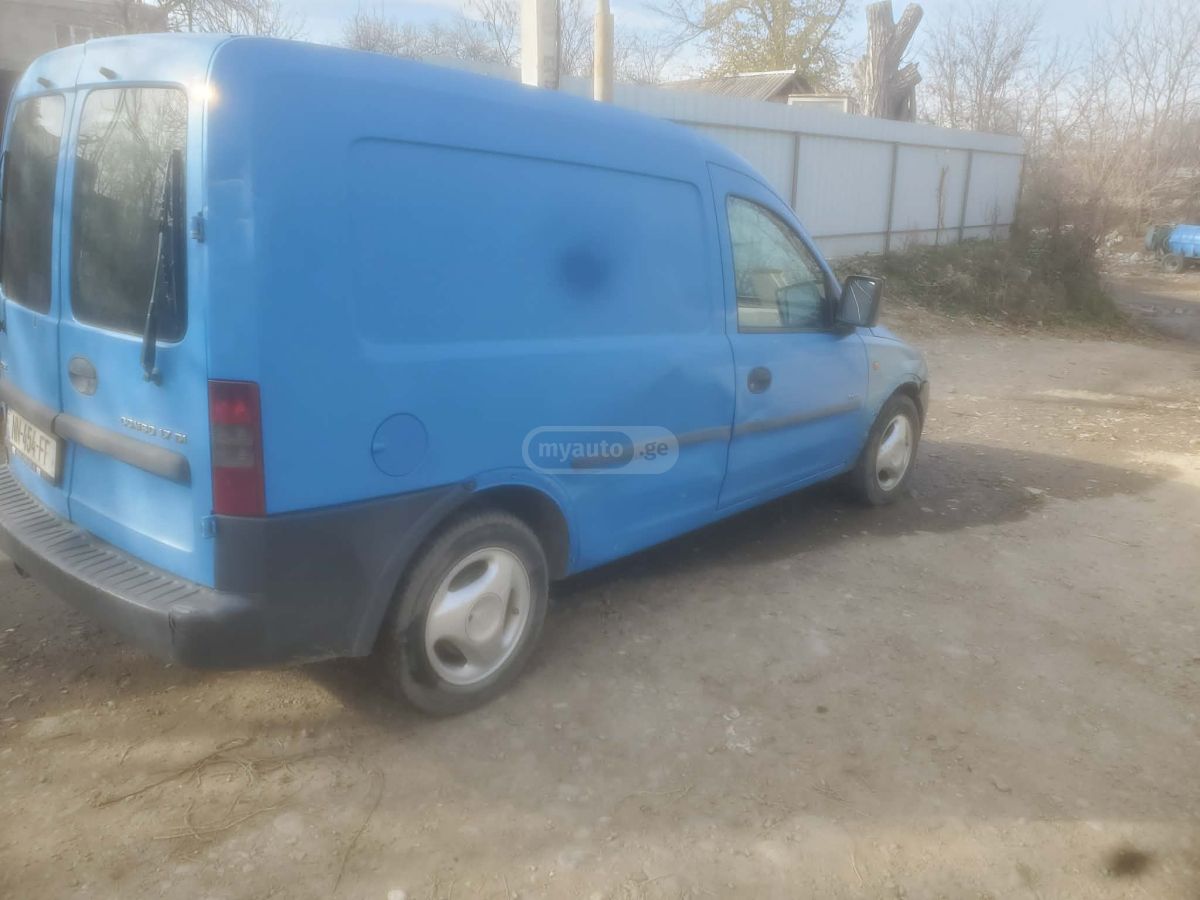 Opel Combo 2002 — photo 2