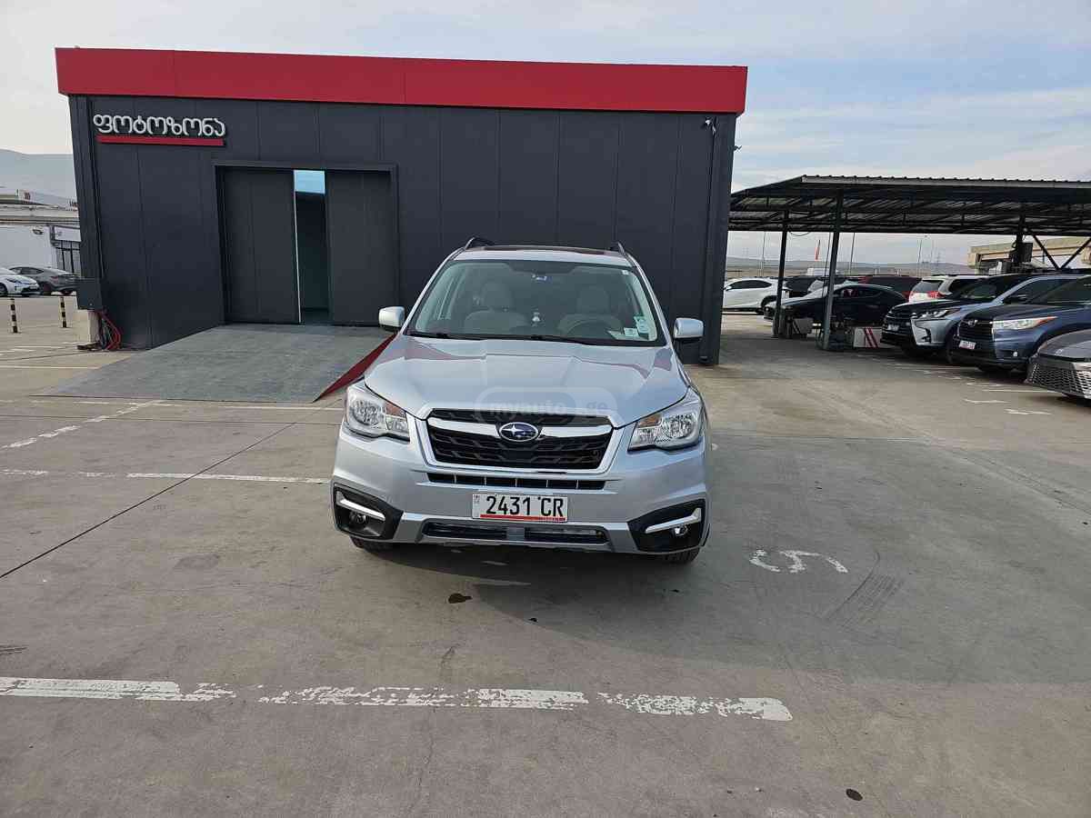 Subaru Forester 2017 — photo 2