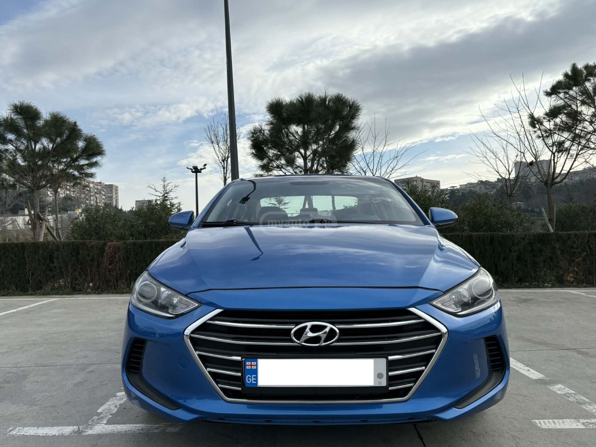 Hyundai Elantra 2018 — photo 2