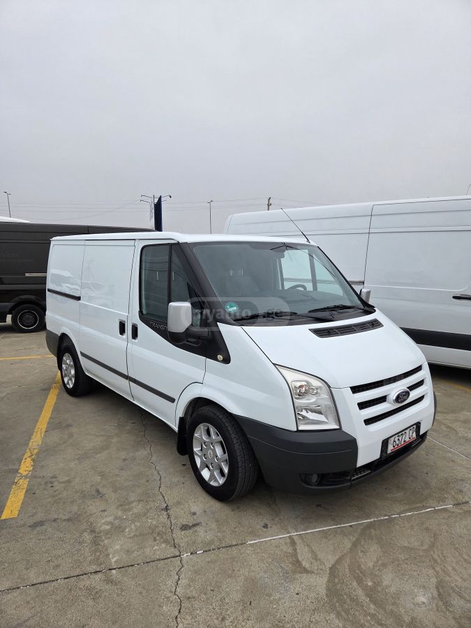 Ford Transit 2010 — photo 2