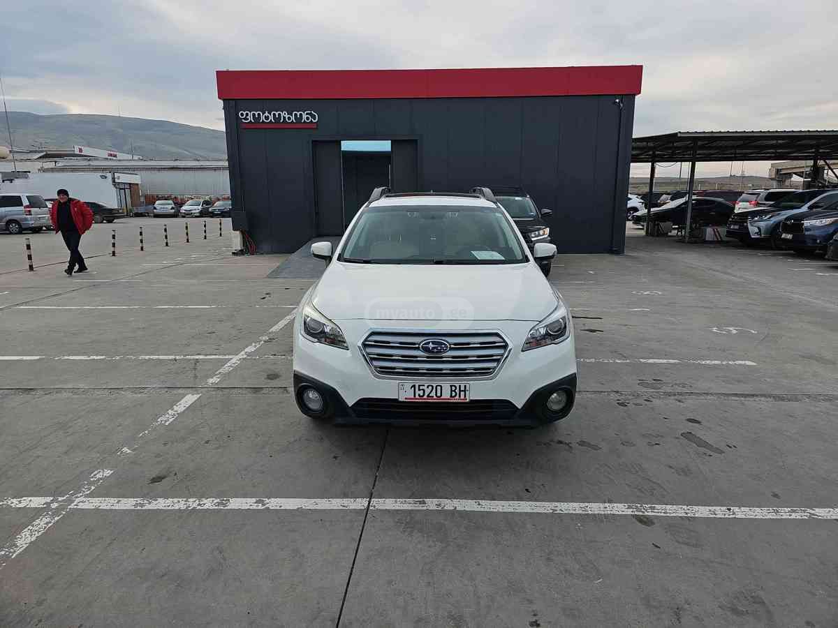 Subaru Outback 2016 — photo 2