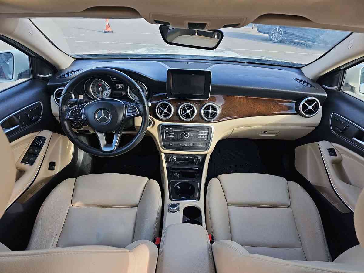 Mercedes-Benz GLA 250 2017 — photo 2