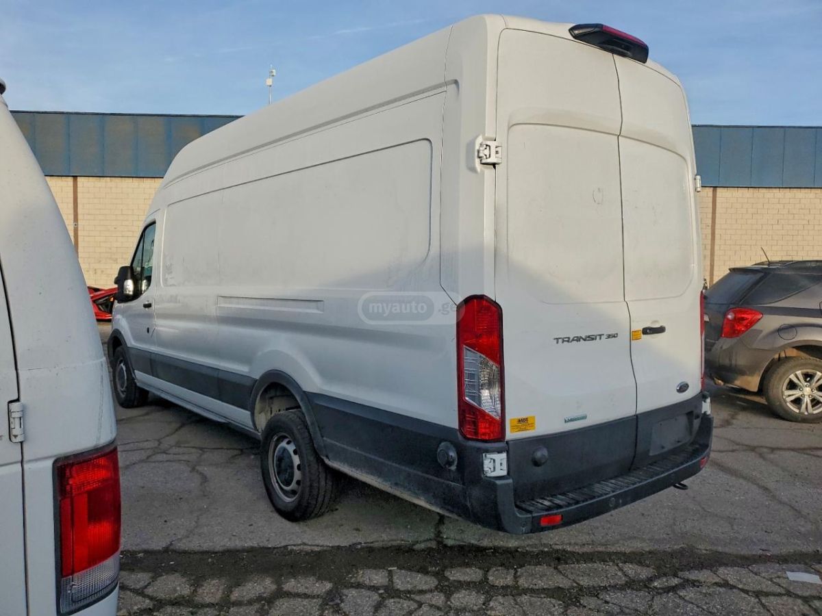 Ford Transit 2024 — photo 2