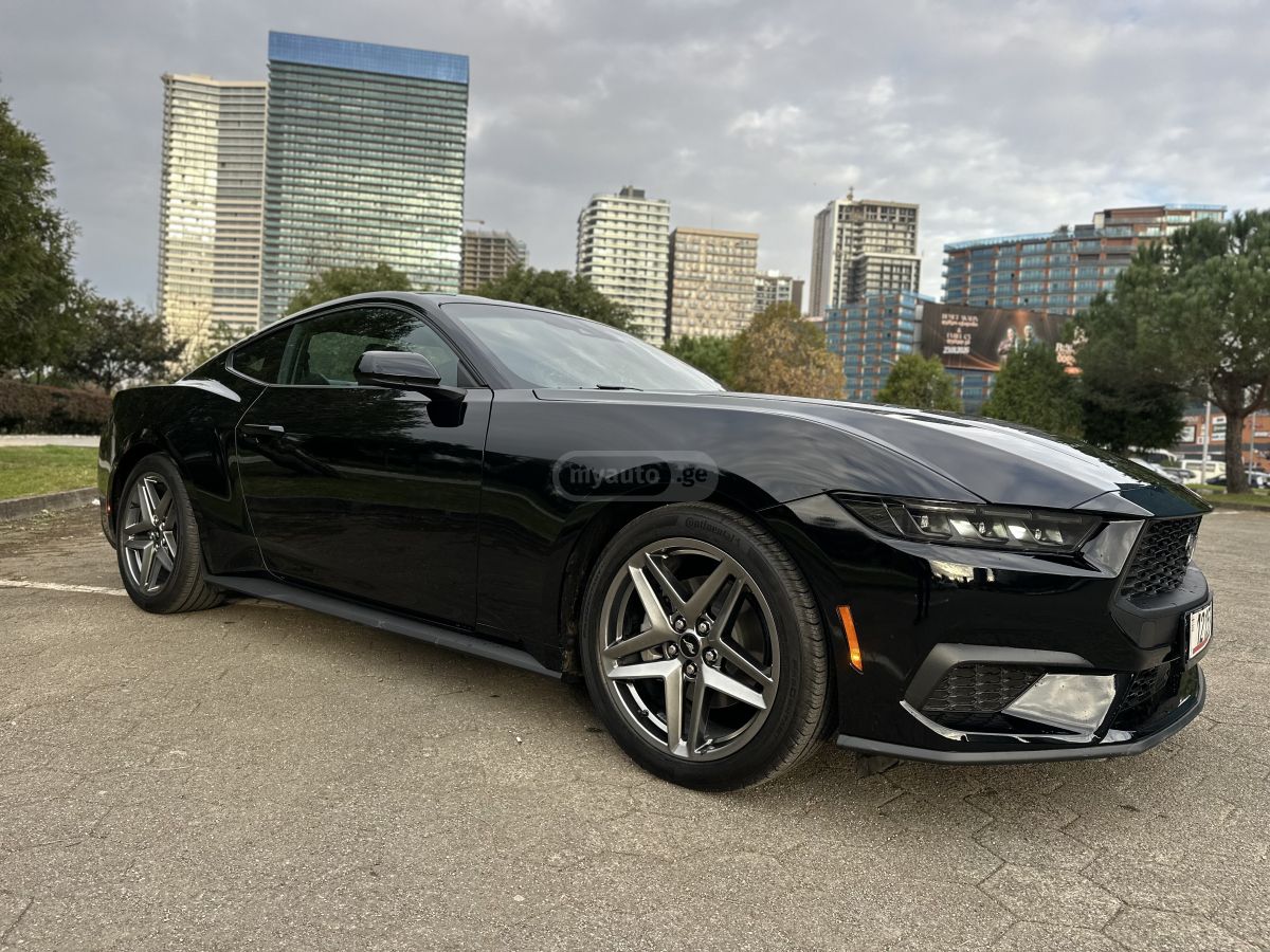Ford Mustang 2025 — photo 2