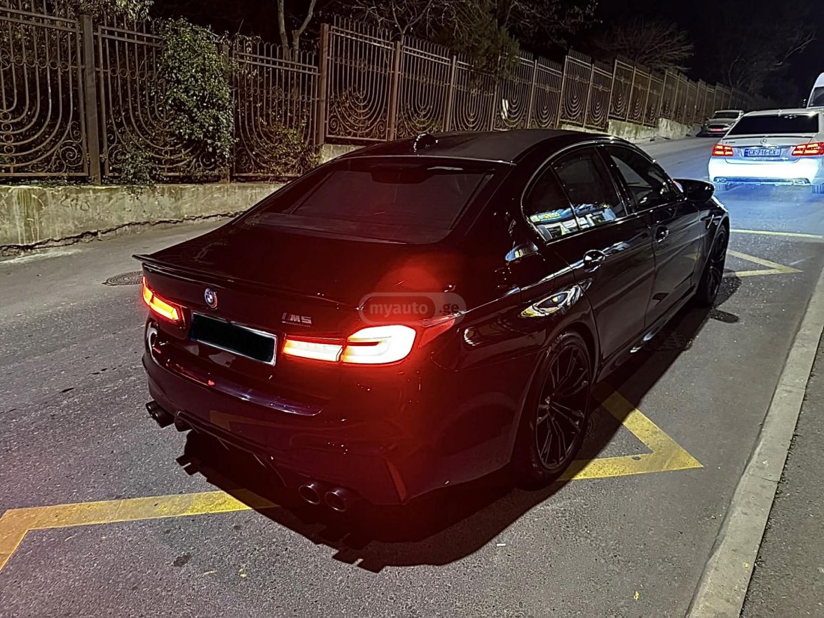 BMW M5 2019 — photo 2