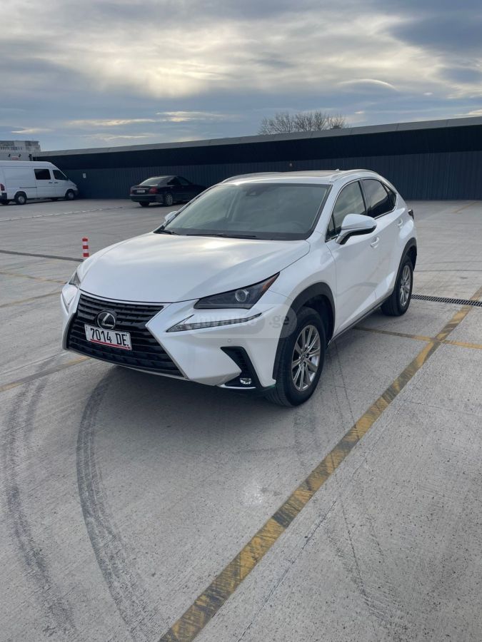 Lexus NX 300
