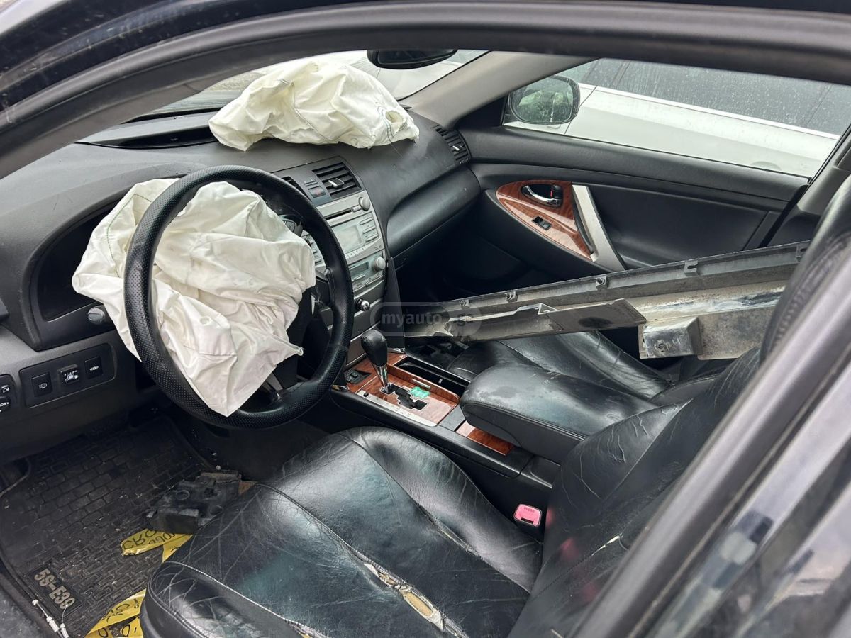 Toyota Camry 2008 — photo 2