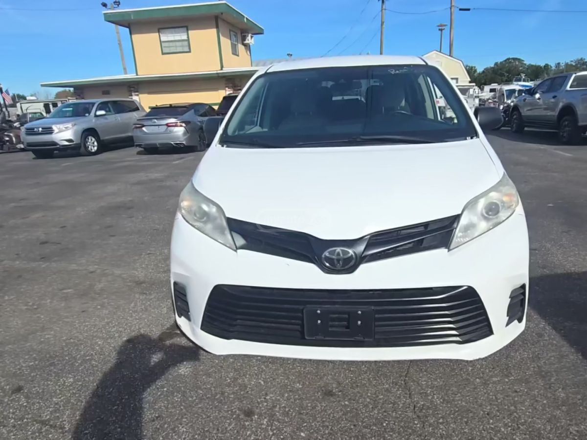 Toyota Sienna