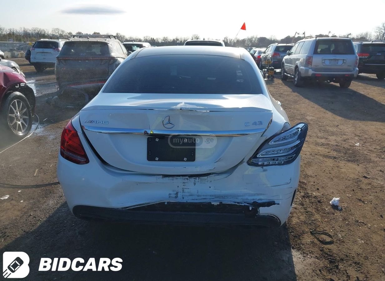 Mercedes-Benz C 43 AMG 2017 — photo 2