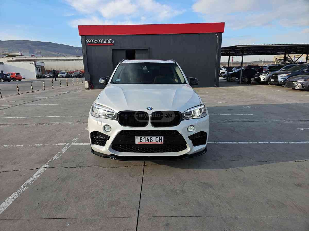 BMW X5 2015 — photo 2