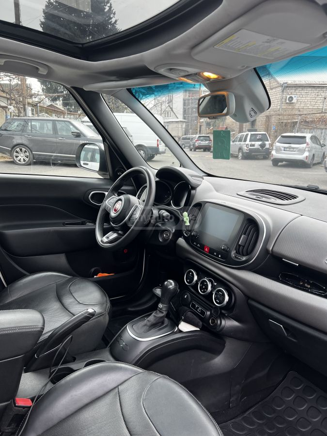Fiat 500L 2018 — photo 2
