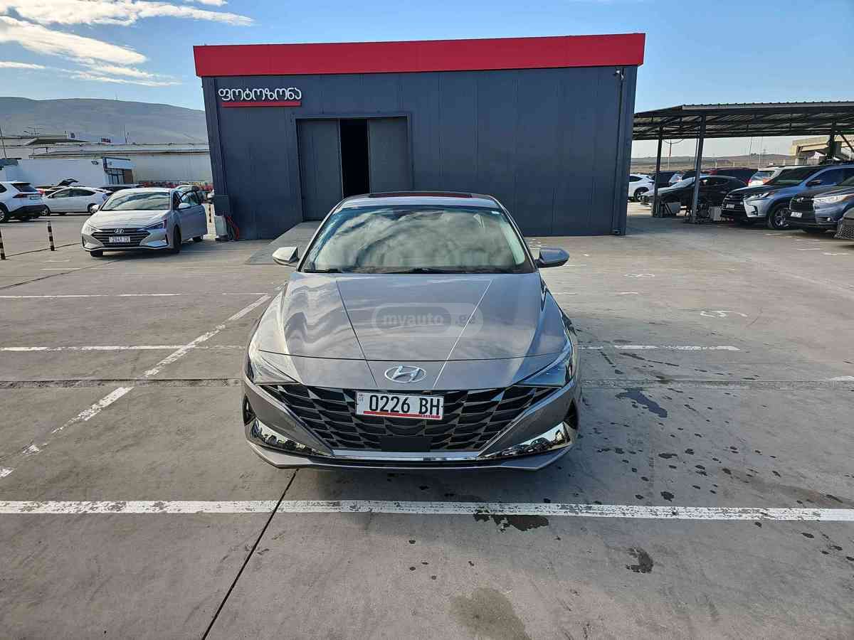 Hyundai Elantra 2021 — photo 2